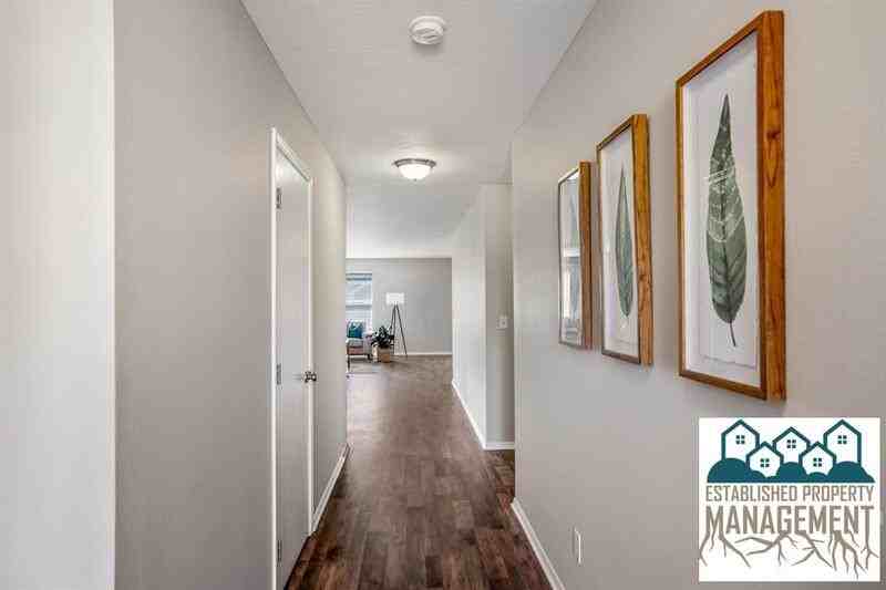 10101 W Littlewood St - Photo 2 of 31