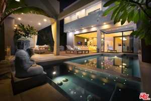 featured image of 307 S Sycamore Ave