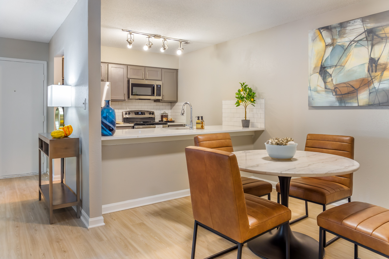 The Sawyer - Photo 5 of 22