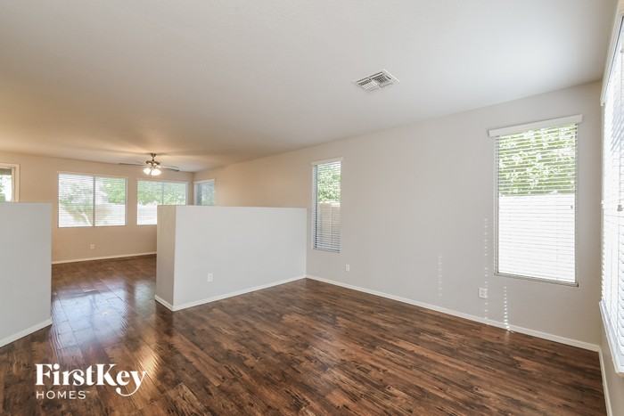 9462 E Kilarea Ave - Photo 2 of 16