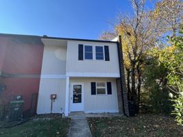 featured image of 220 Westbury Ct