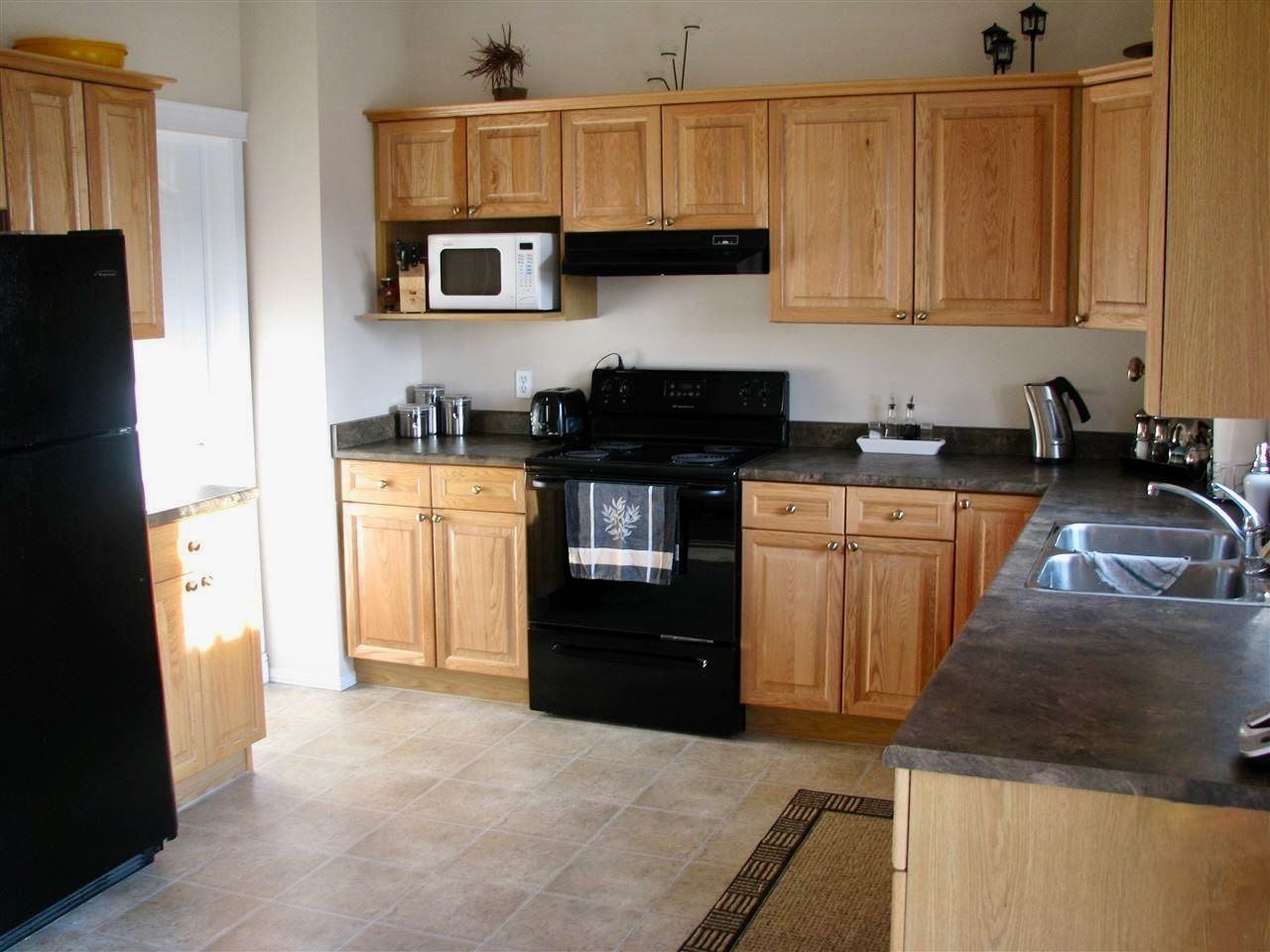 2301 28a Ave Nw - Photo 3 of 13