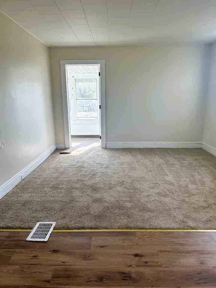 630 Farleys Point Rd - Photo 2 of 9