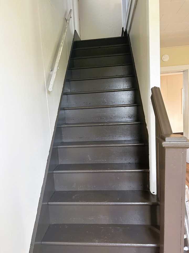 630 Farleys Point Rd - Photo 3 of 9