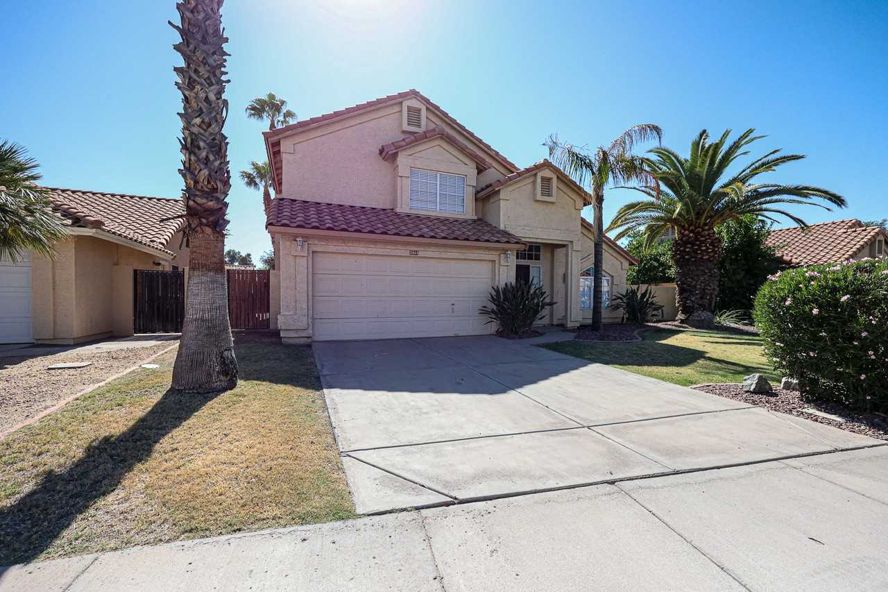 2361 W Myrtle Dr - Photo 4 of 33