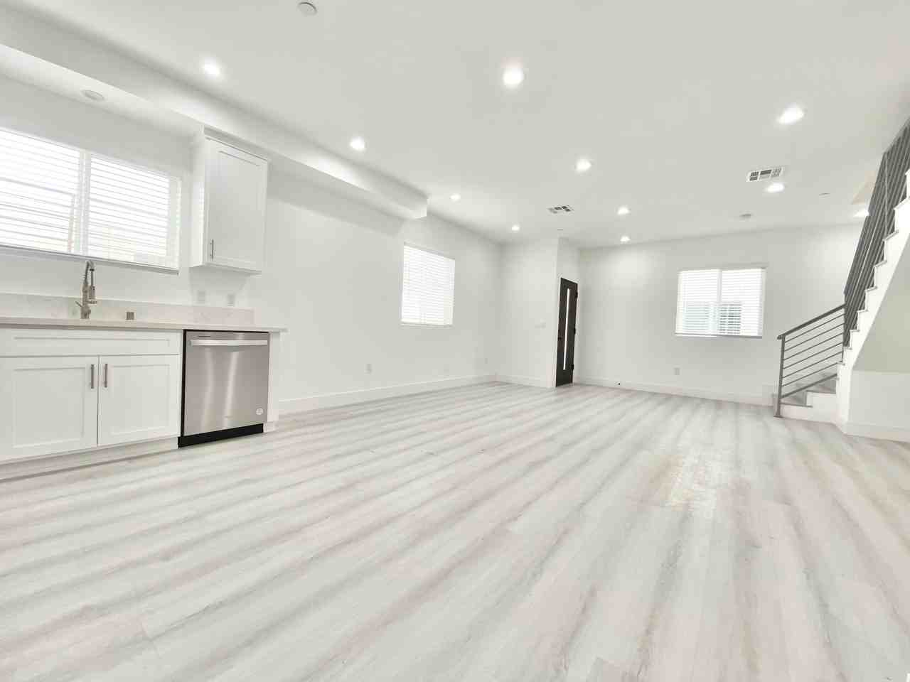 919 1/2 N Beaudry Ave #A - Photo 3 of 15