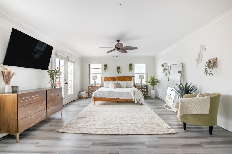 215 Alexander Ct - Photo 3 of 40