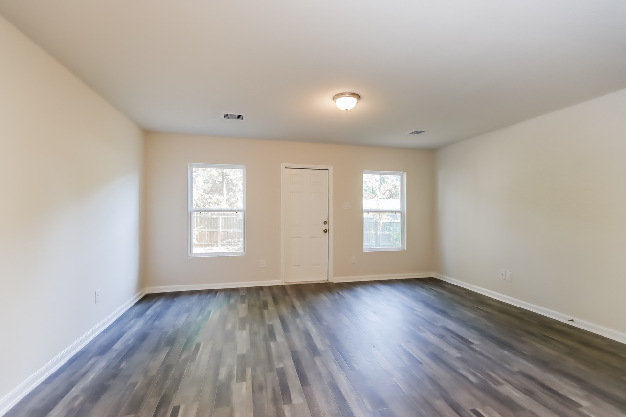 400 Goldenrod - Photo 2 of 22