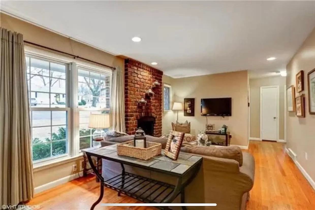5530 Broadmoor Street - Photo 3 of 10