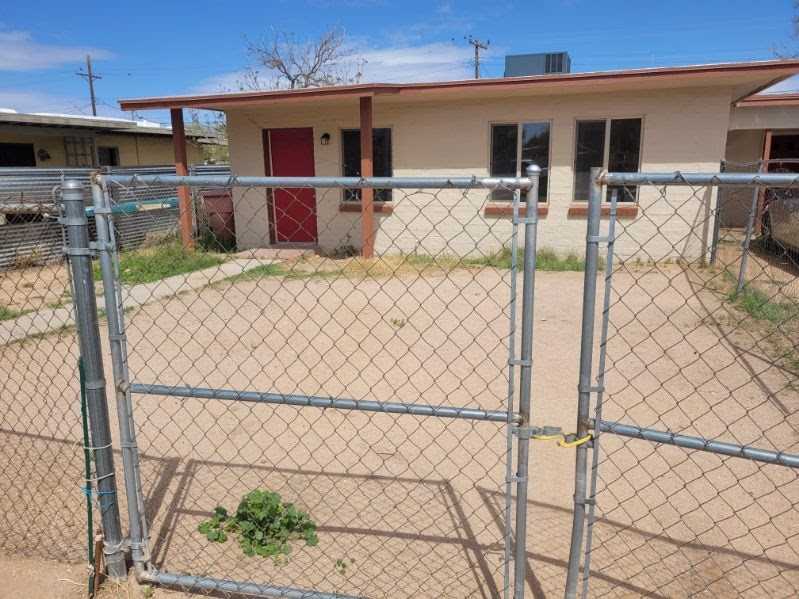 2431 E 24th St #2 - Photo 6 of 10