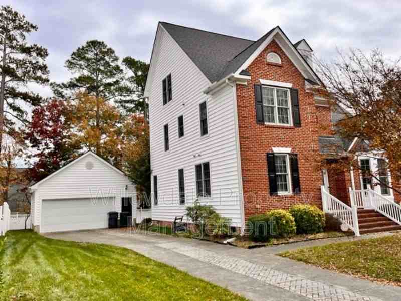 121 Orianna Dr - Photo 2 of 35