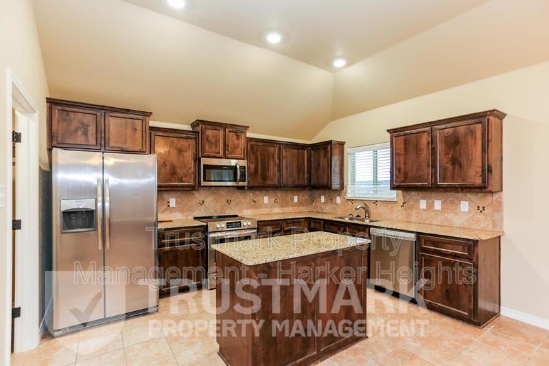 1304 Risen Star Ln - Photo 3 of 20