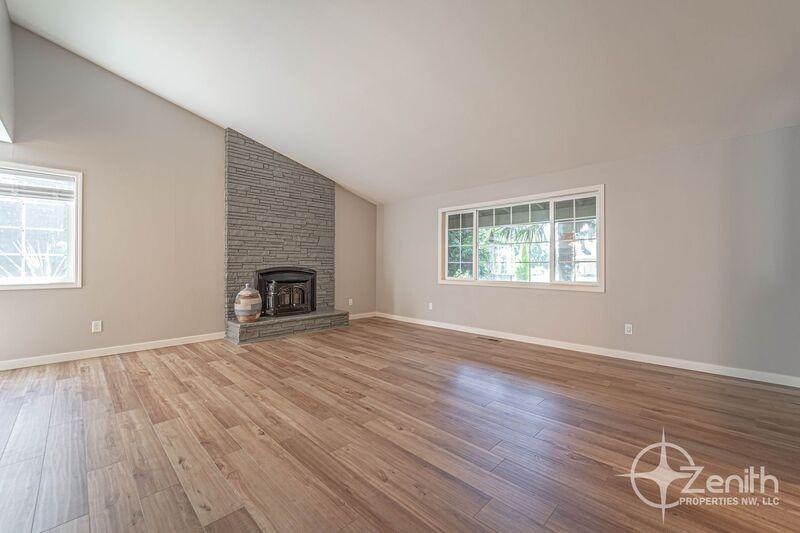 1701 Se 123rd Ave - Photo 7 of 39