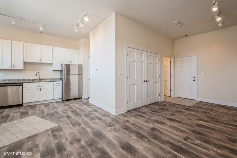 S Beverly Ave #A - Photo 2 of 9