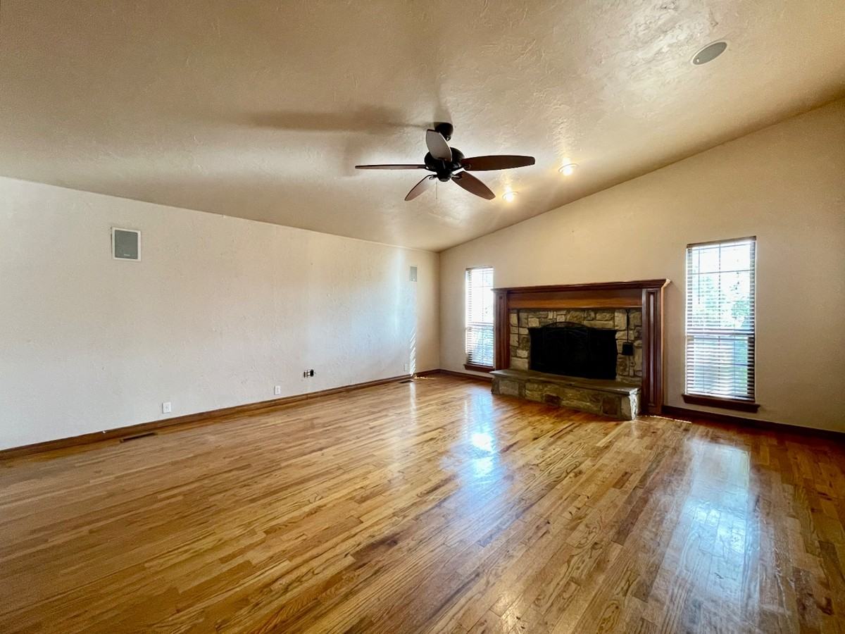 1319 W Aries Rd #1 - Photo 2 of 17