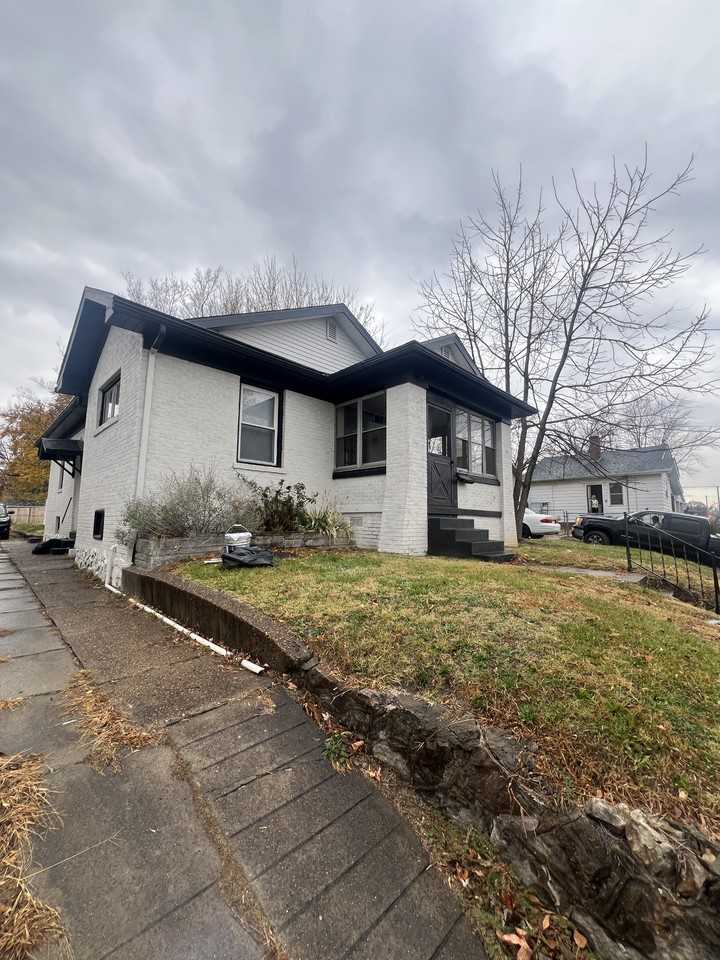 2210 N Heidelbach Ave NA, Evansville, IN 47711 3 Bedroom House for