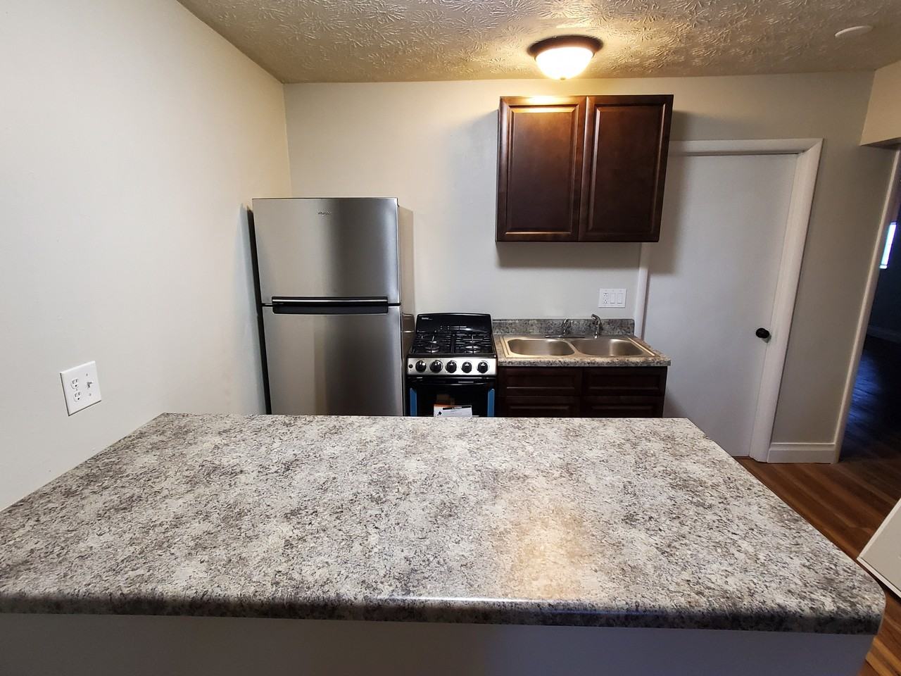 624 14th St #624 - Photo 2 of 10