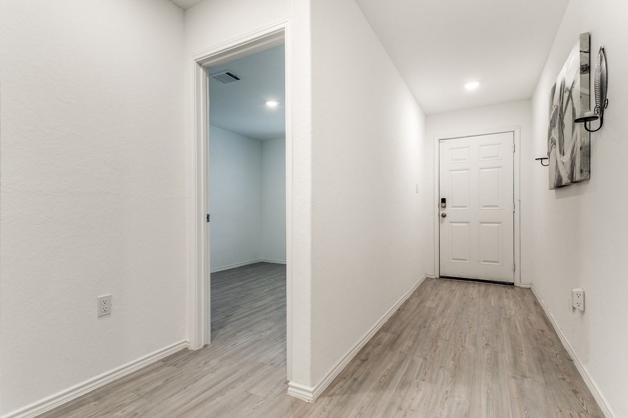 2626 Robles St #1 - Photo 3 of 20