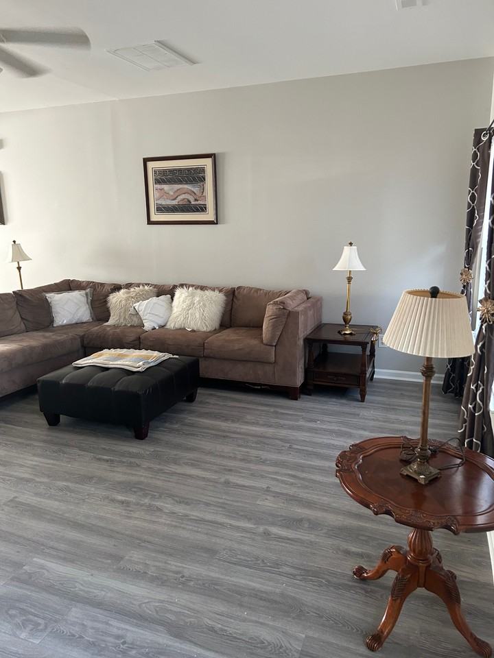 1033 Garrison Rd - Photo 5 of 39