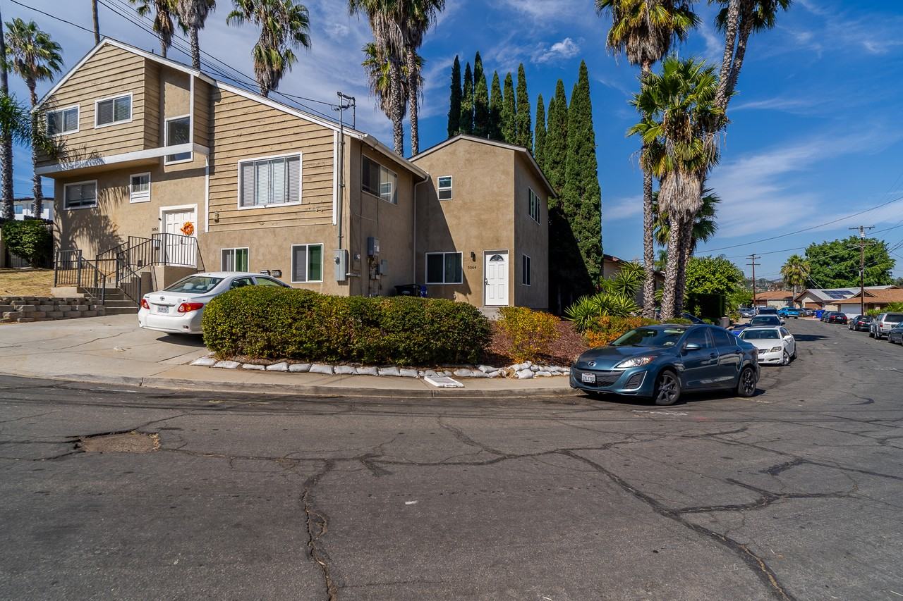 5064 Alumni Pl #1 - Photo 2 of 15