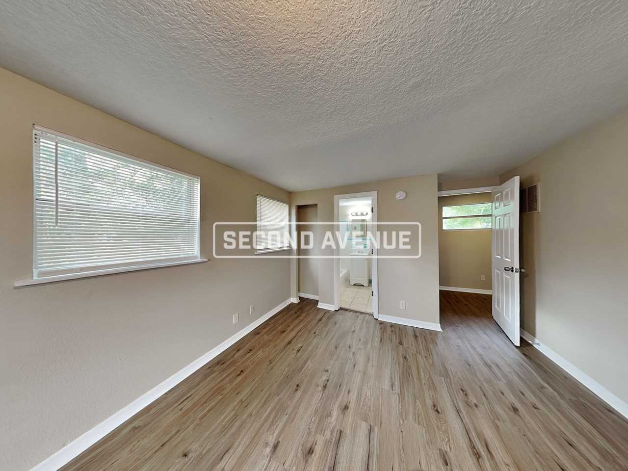 1740 N Myrtle Ave - Photo 7 of 19