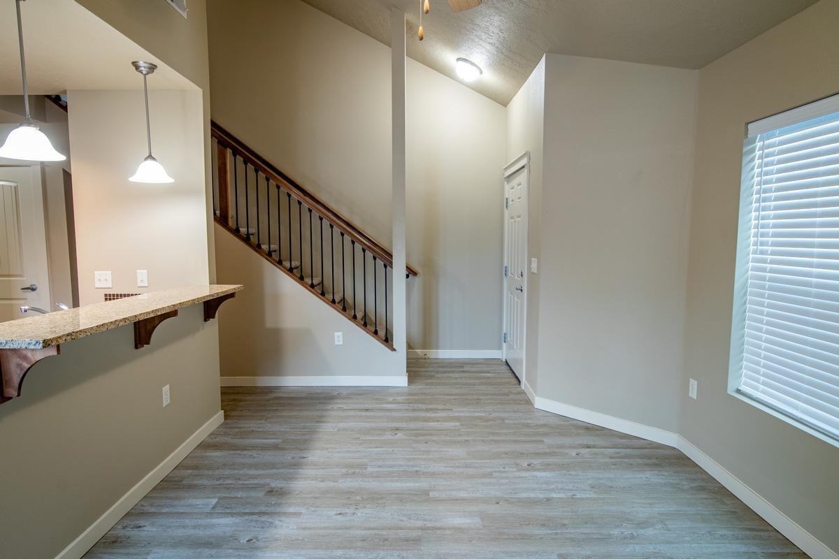 12167 West Overland Road - Photo 5 of 17