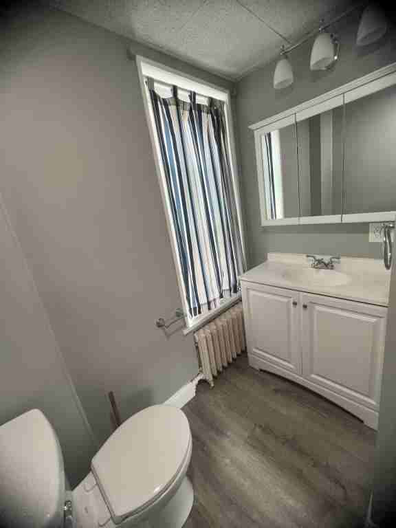 1567 Tibbits Ave - Photo 5 of 10