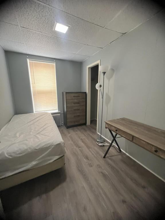 1567 Tibbits Ave - Photo 3 of 10