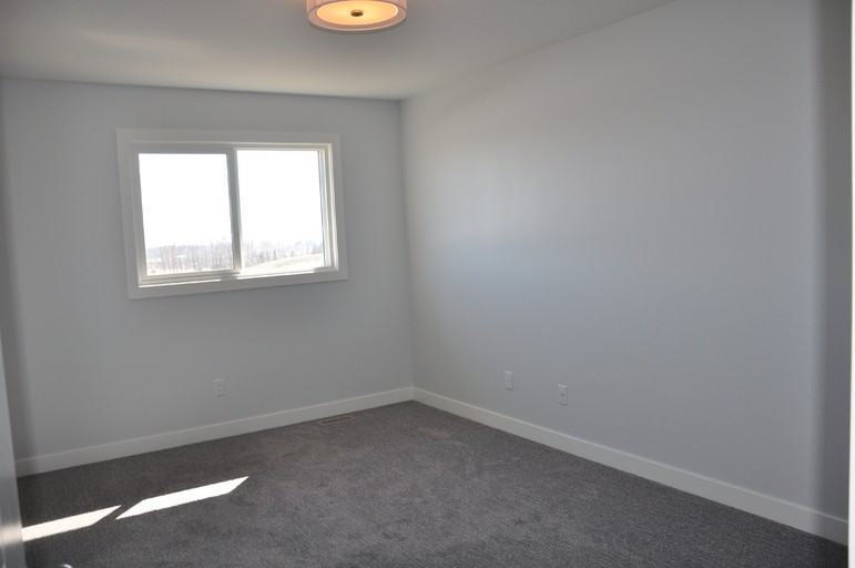 198 Pioneer Way #123 - Photo 3 of 16