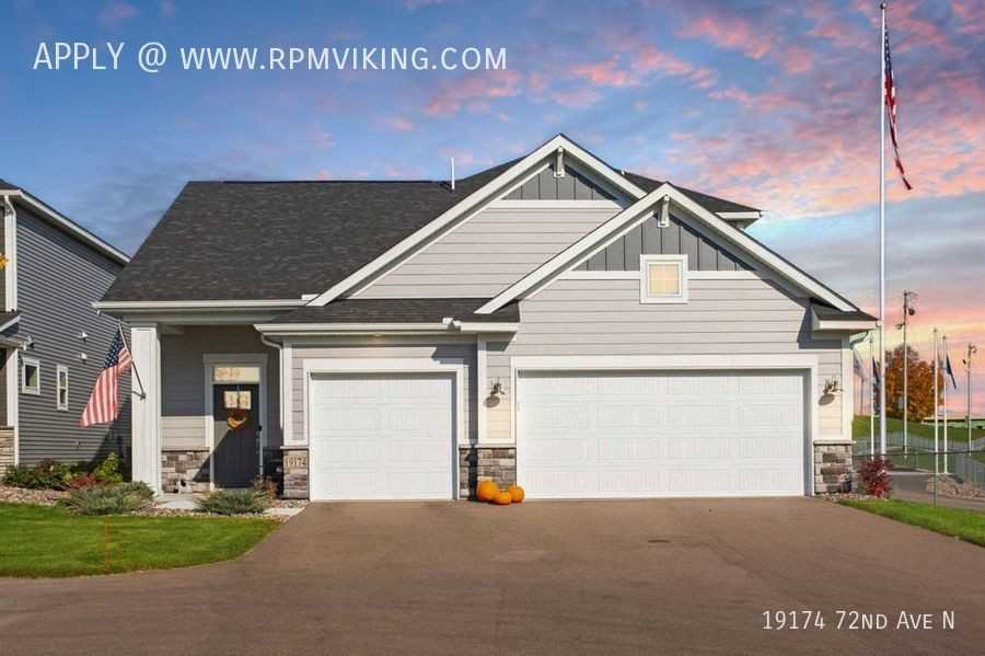 19174 72nd Ave N - Photo 2 of 36