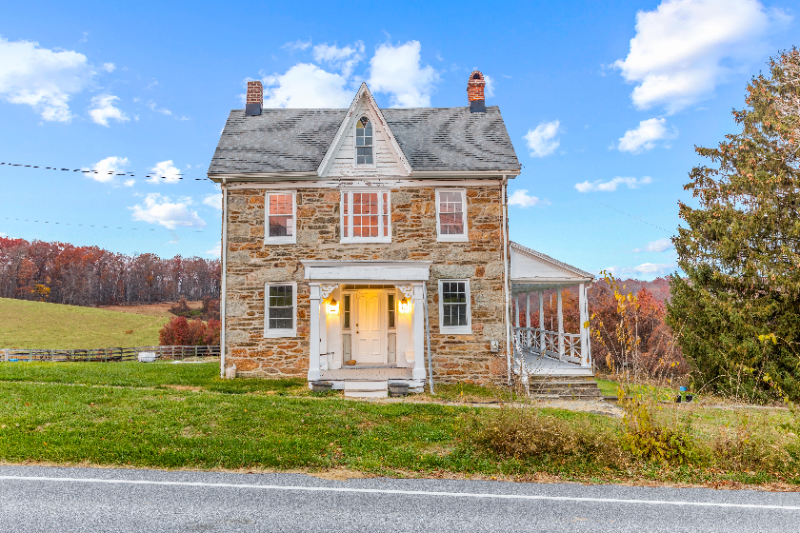 18429 Middletown Rd - Photo 2 of 25