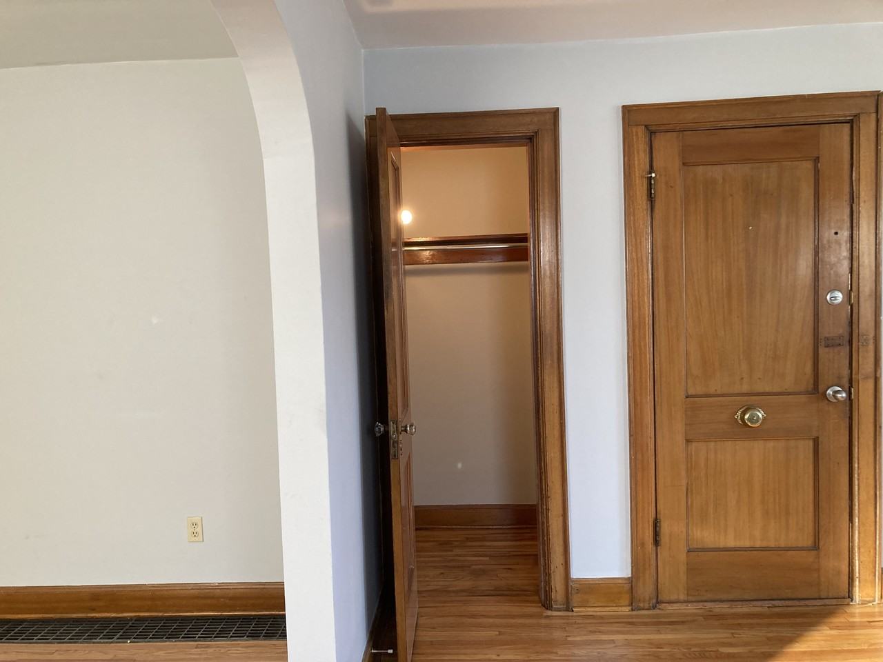 1267 Virginia Ave #D - Photo 3 of 22