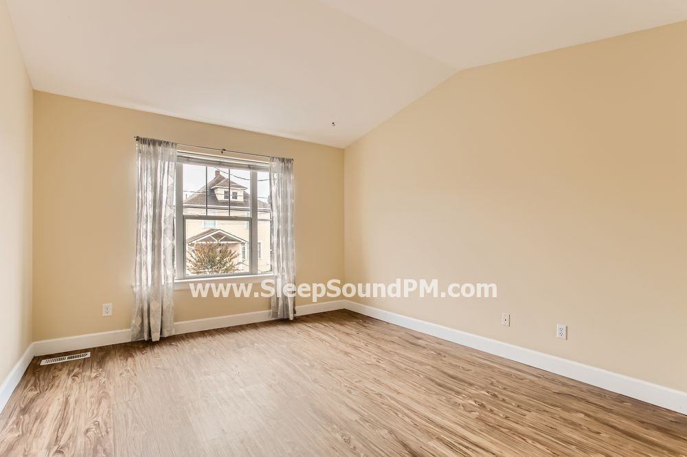 1709 Se Clinton St - Photo 3 of 11