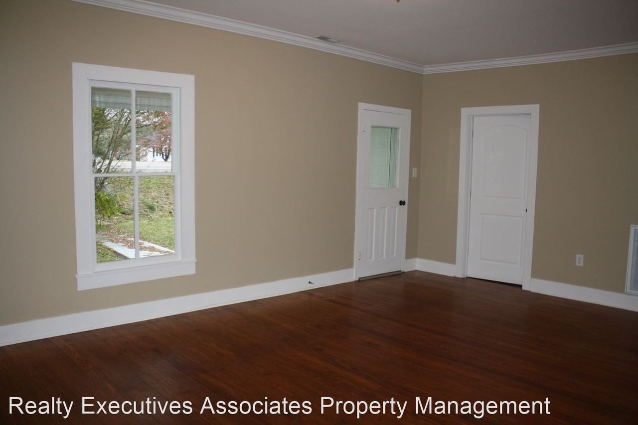 3932 Andersonville Hwy - Photo 2 of 4