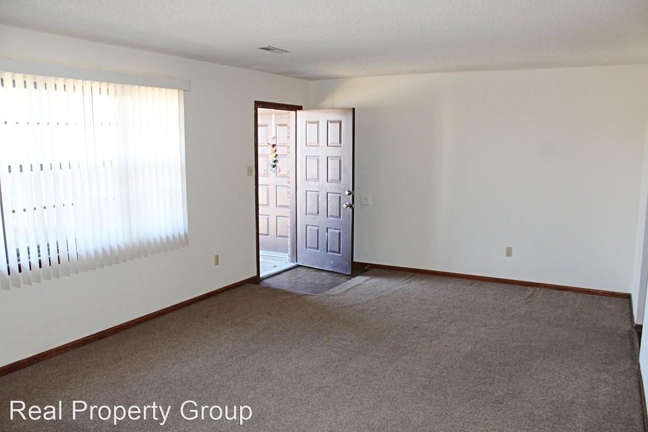 1600-1602 Handley Place - Photo 2 of 4