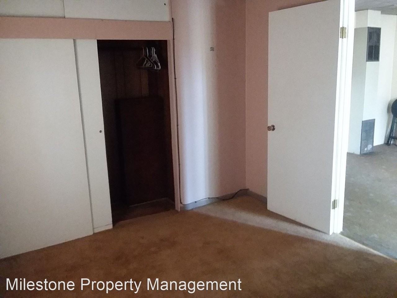 1211 Truscott St - Photo 3 of 9