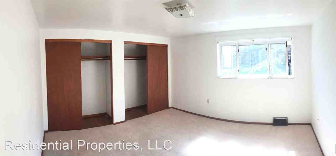 3 Pamela Dr - Photo 3 of 4