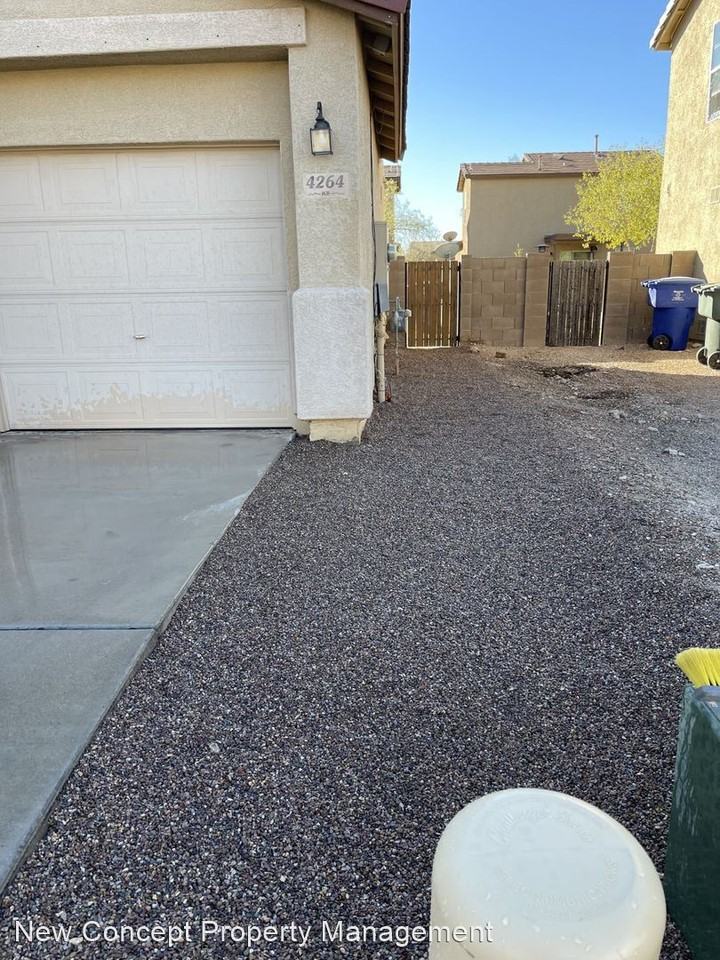 4264 E Babbling Brook Dr - Photo 3 of 50