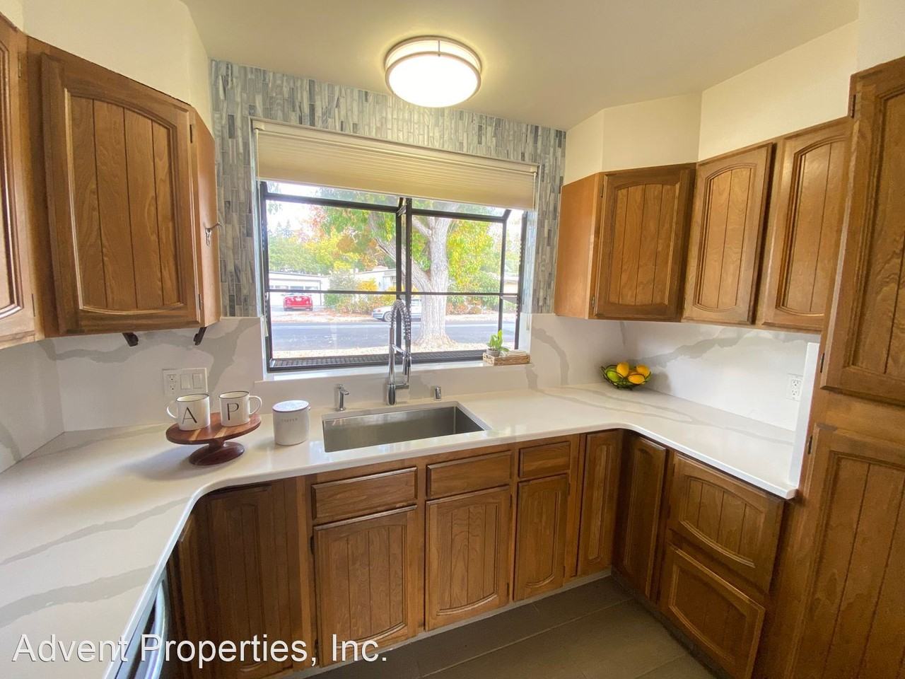 172 Atherwood Ave - Photo 3 of 19