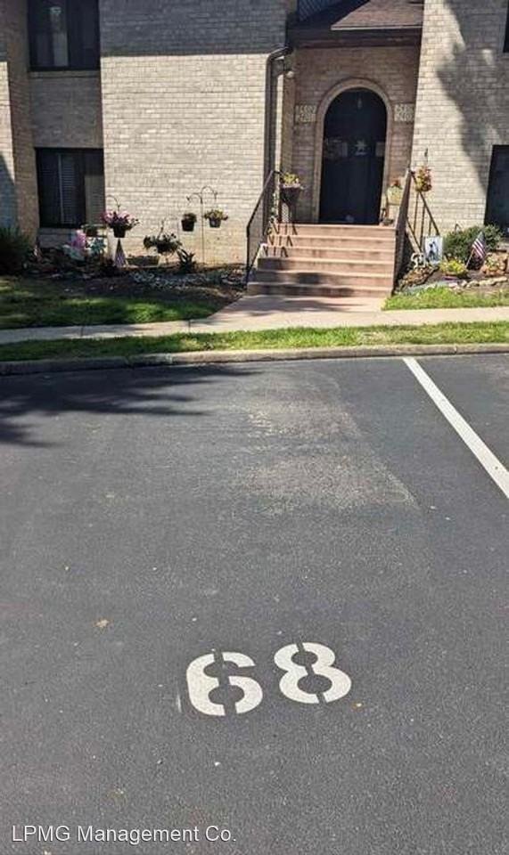 2404 Aspen Cir - Photo 3 of 19