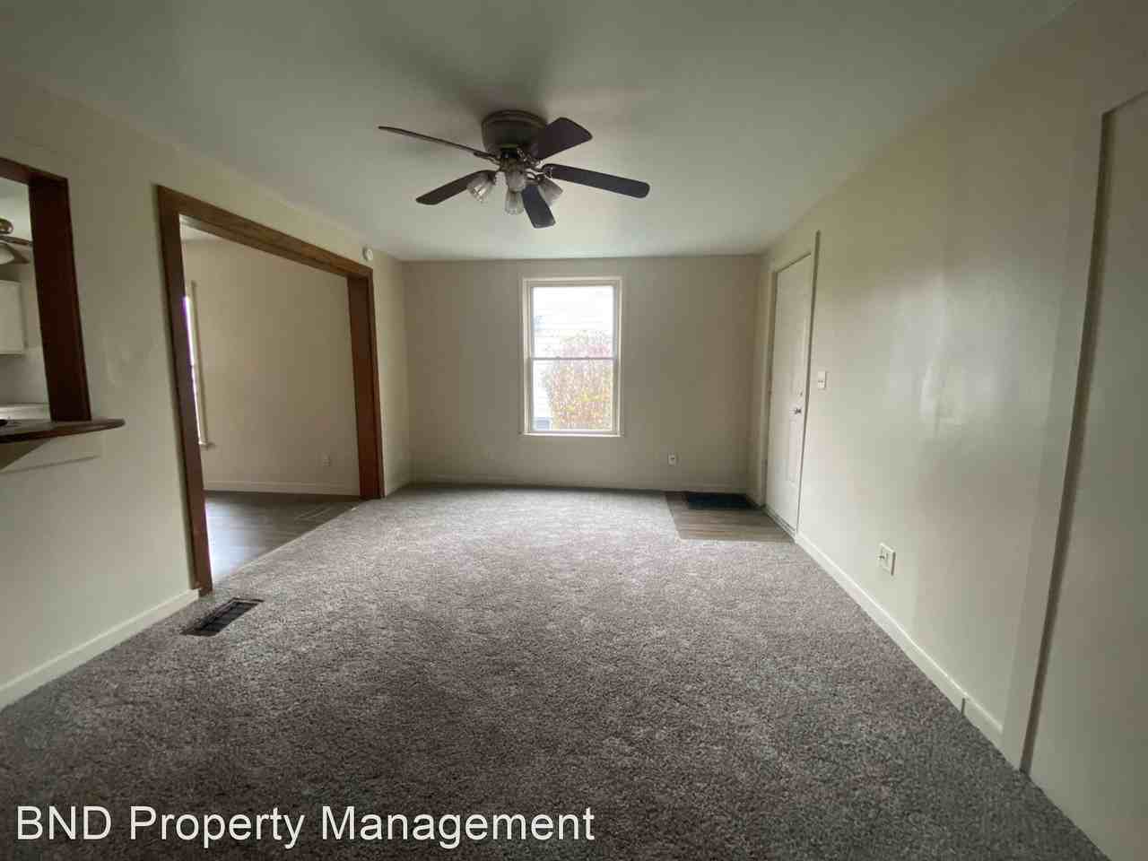 818 East 2nd St - Photo 2 of 9