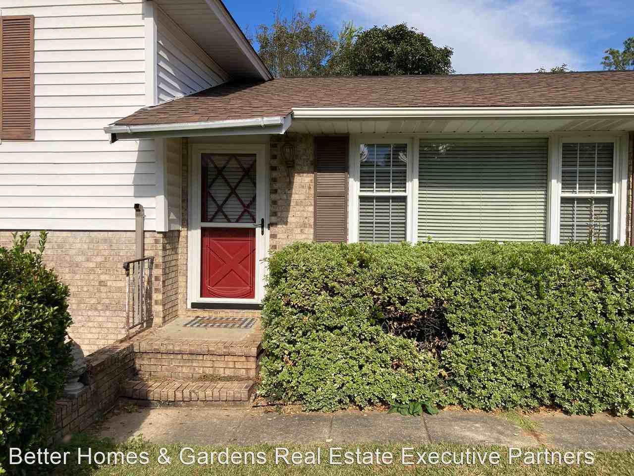 1135 Eisenhower Ct N - Photo 2 of 26