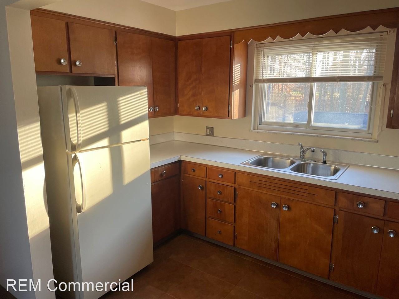 7506 Oregon Trail - Photo 2 of 11