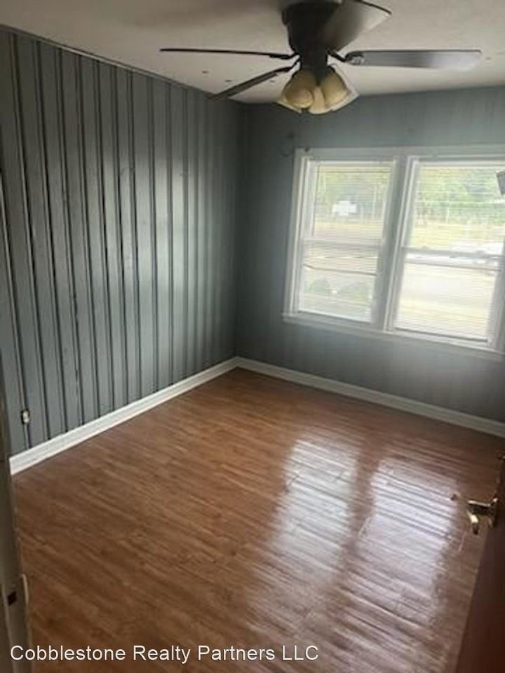 1314 Kersey St - Photo 3 of 12