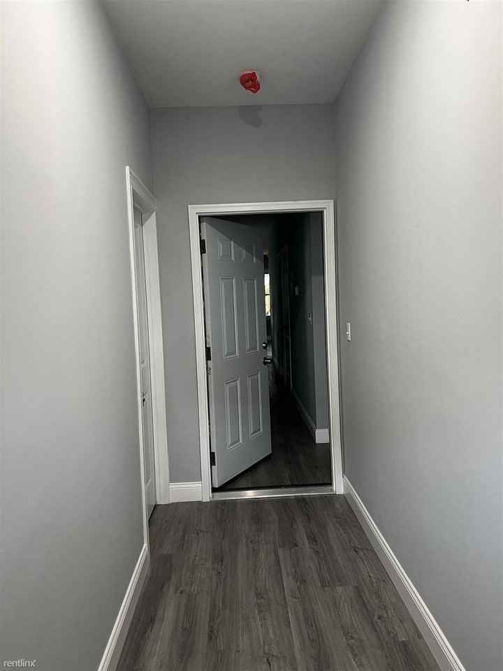 163 N 9th St - Photo 3 of 18