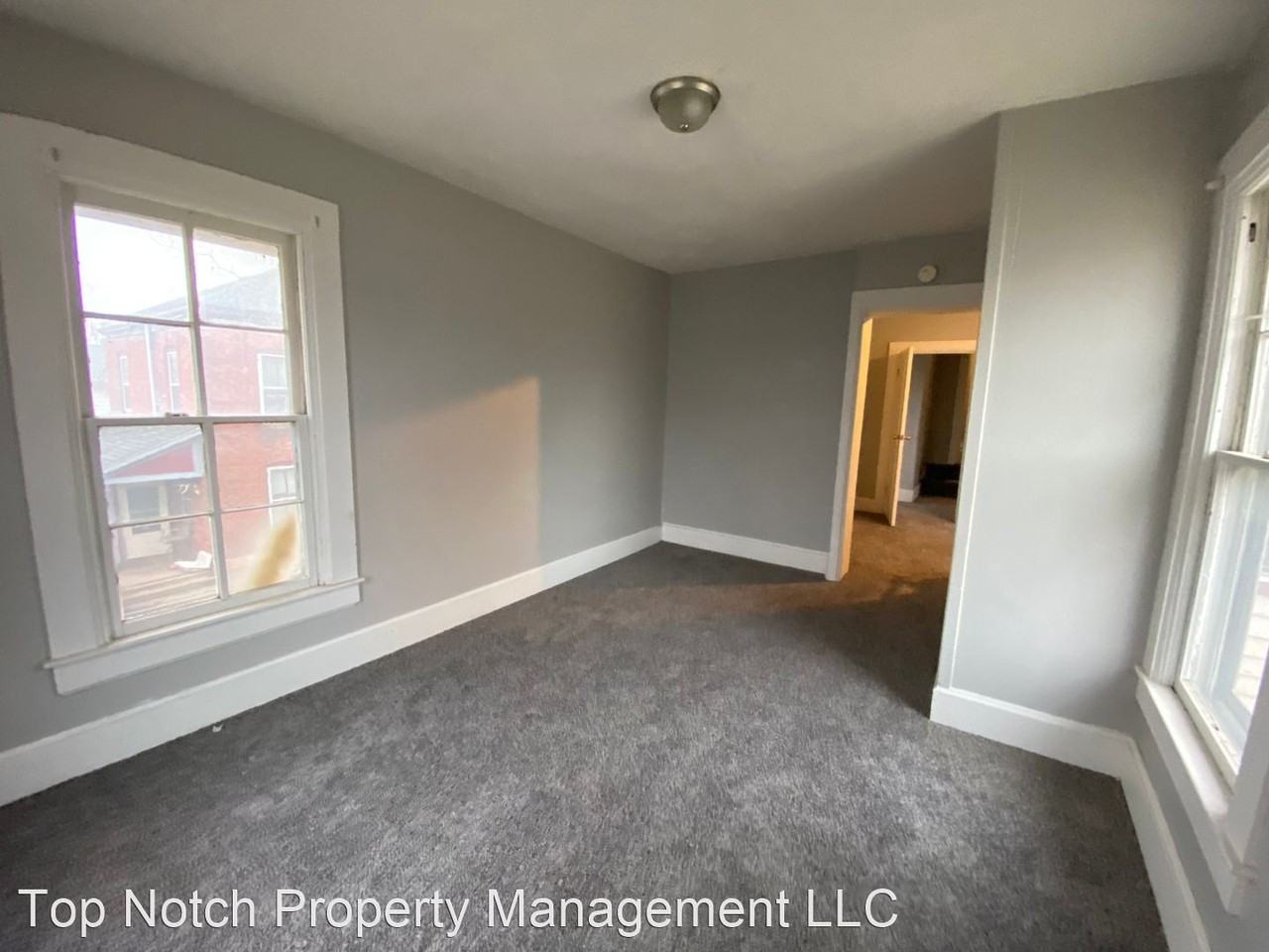 427 E 14th St - Photo 3 of 12