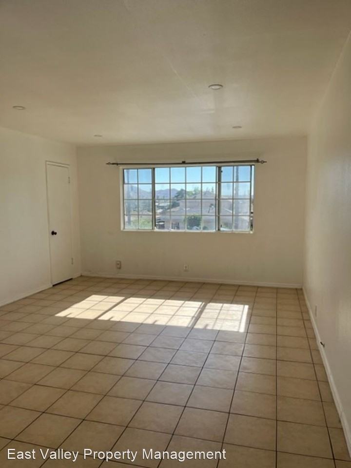 251253255257 Berkeley Ct. Apartments in Colton, CA 92324 Zumper