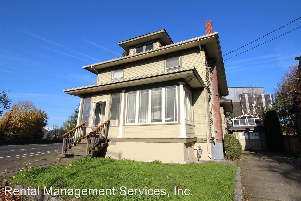 1327 Se Long St - Photo 2 of 35