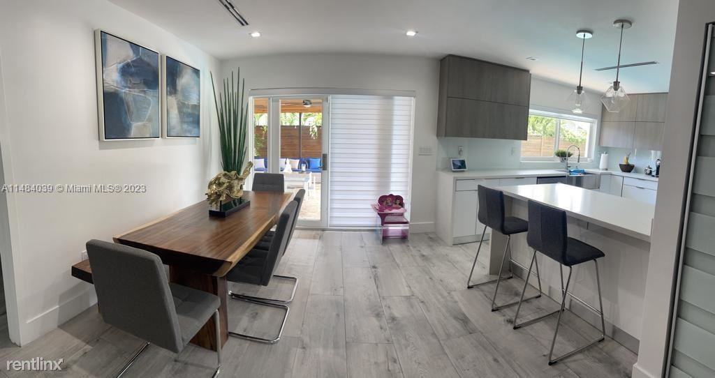 4516 Sw 132nd Pl - Photo 2 of 13