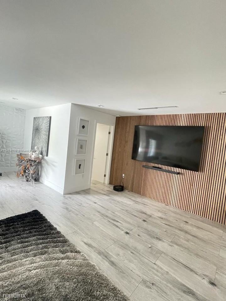 4516 Sw 132nd Pl - Photo 3 of 13